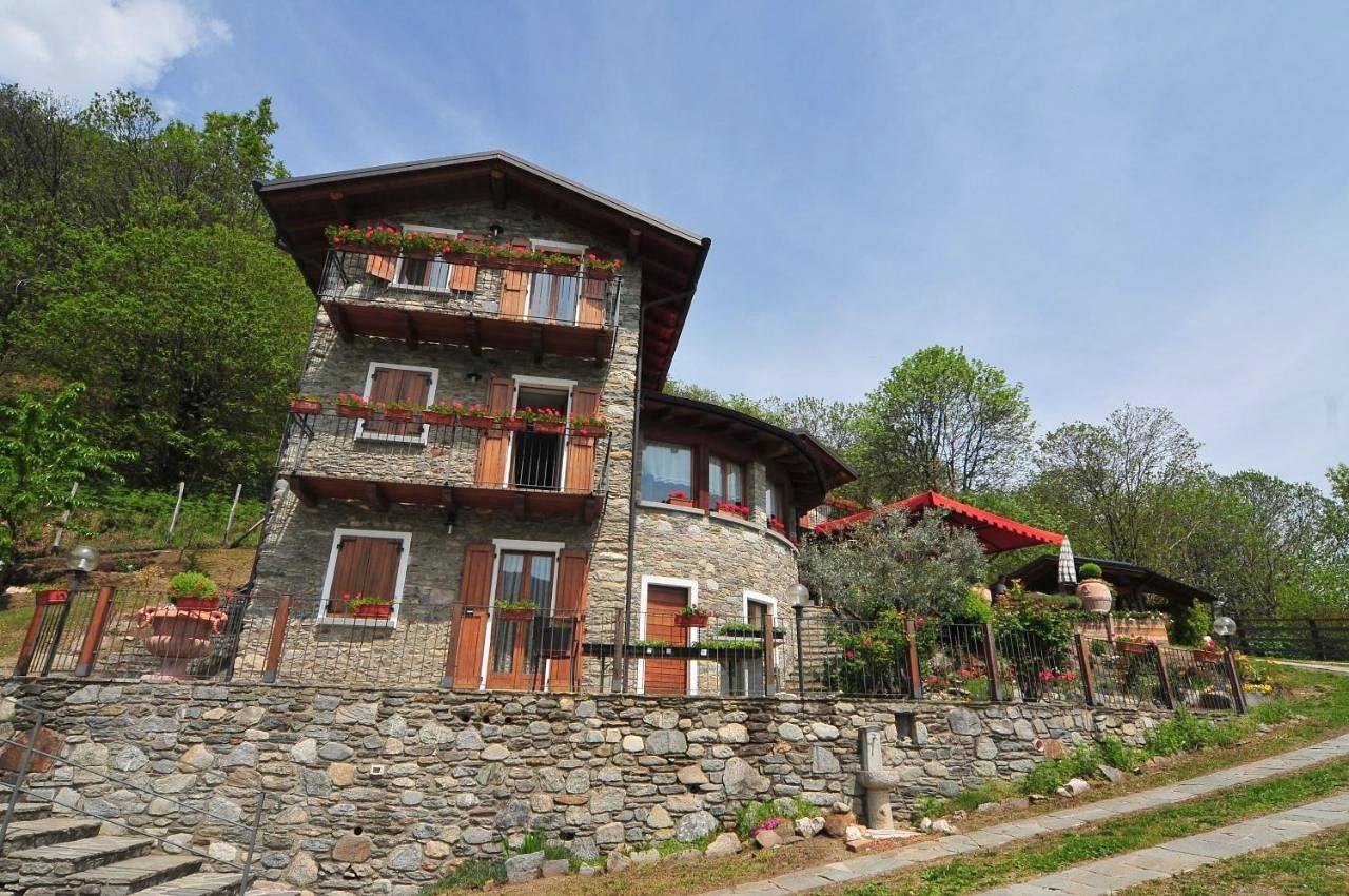 Double Room with Balcony in Dosso del Liro, Comer See