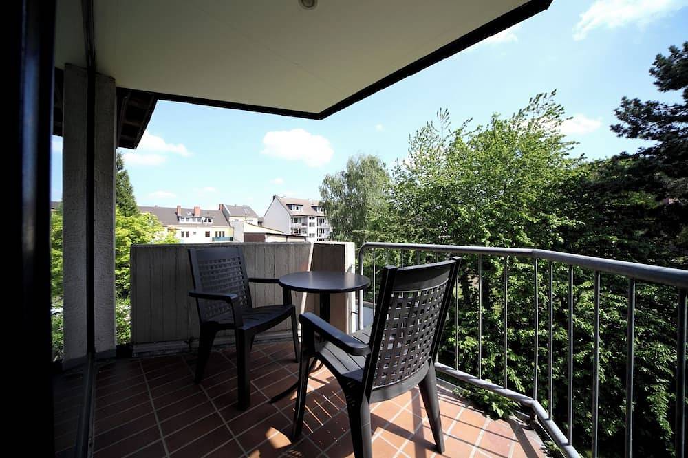 Ganze Wohnung, Apartment mit Blick auf die Godesburg und Garten in Bad Godesberg, Bonn
