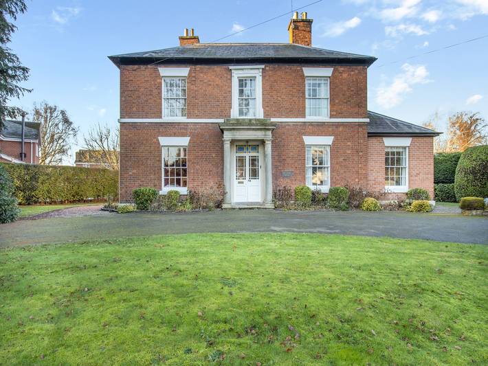 Cottage for 12 people, with garden, with pets in Shropshire