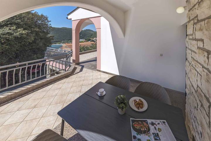 Gîte pour 4 personnes, avec jardin à Labin - 3