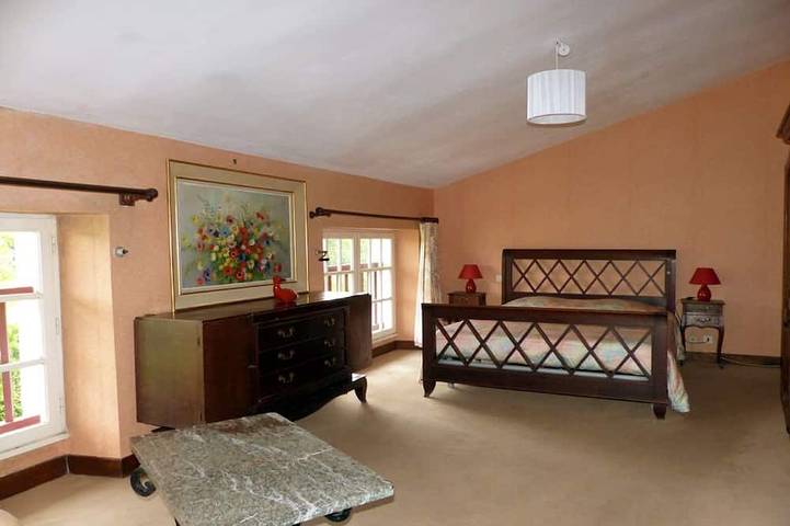 Location de vacances pour 15 personnes, avec balcon ainsi que jardin et piscine à Souraïde - 4