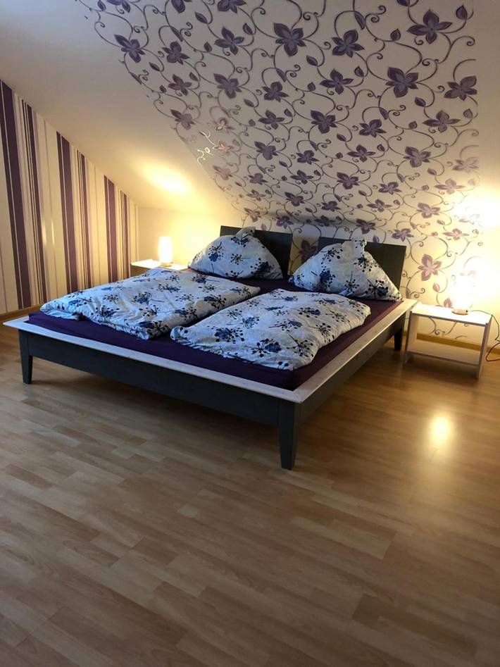 Apartamento entero, Apartamento 'Ferienhaus Casa Moderna' con vistas a la montaña, terraza privada y Wi-Fi in Wiesbaum, Eifel Volcánica