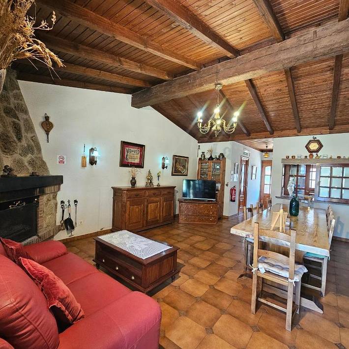 Casa rural para 6 personas, con jardín y vistas - 1