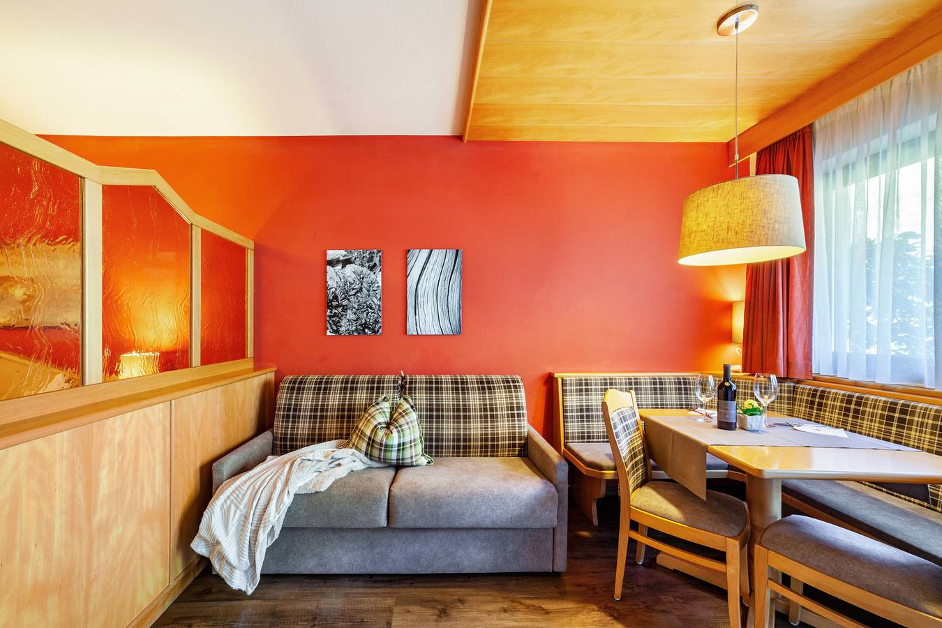 Ganze Wohnung, Ferienwohnung "Alpenhof Lodge Almrose" mit Bergblick, Pool & Sauna in Saltaus, St. Martin in Passeier