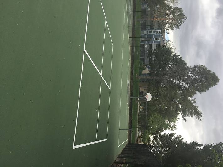 Ferienwohnung für 4 Personen, mit Balkon und Garten sowie Pool - 1