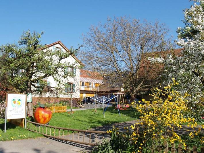 Ferienhaus für 4 Personen, mit Balkon und Balkon/Terrasse sowie Terrasse und Garten in Überlingen