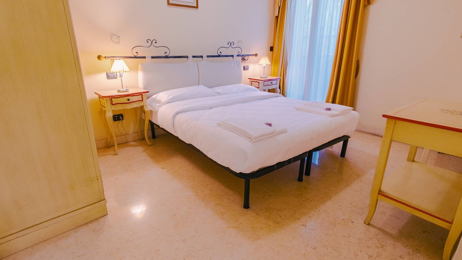Appartamento intero, Appartamento vacanze per 4 persone con giardino in Rivoltella del Garda, Desenzano del Garda