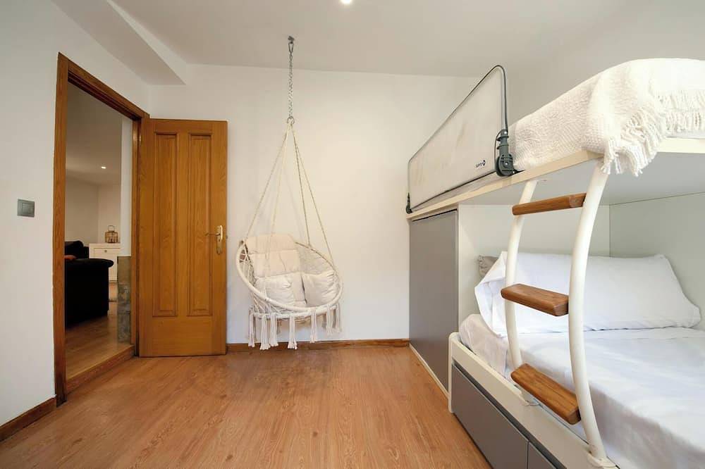Casa de Descanso - Three Bedroom Villa, Sleeps 5 in O Porriño, Galician Coast