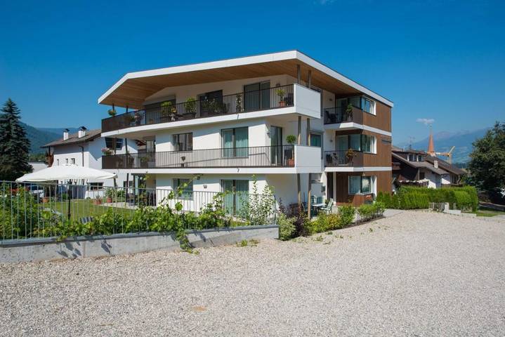 Ferienhaus für 2 Personen, mit Balkon und Terrasse sowie Garten und Sauna in Reischach Südtirol