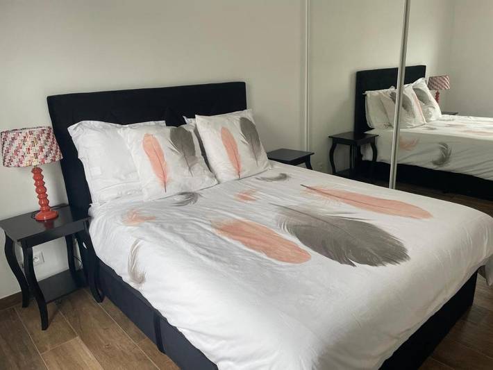 Gîte pour 11 personnes, avec balcon à Bellegarde-sur-Valserine - 3