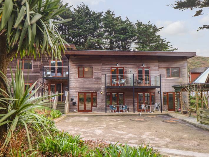 Lodge for 8 people, with Balcony and Garden in St Agnes