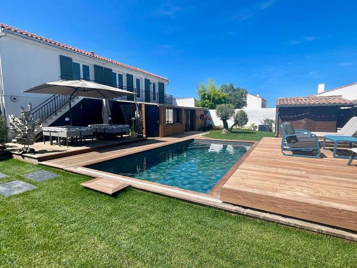 Chambre d’hôte pour 2 personnes, avec jacuzzi et terrasse ainsi que piscine et jardin à Sainte-Marie-de-Ré