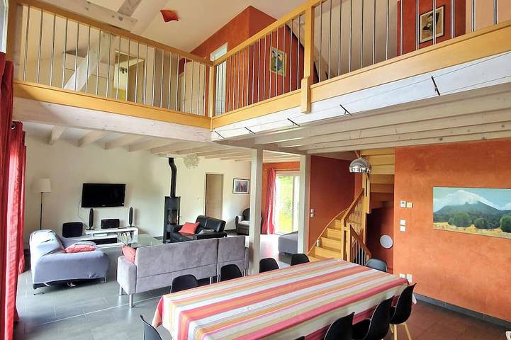 Maison de vacances pour 14 personnes, avec jacuzzi ainsi que sauna et jardin à Aix-les-Bains