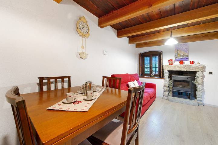 Holiday Home 'Maison Core' with Mountain View and Wi-Fi in Comune di Fontainemore, Wallisian Alps