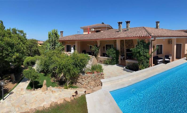 B&b per 2 persone, con Terrazza e Giardino nonché Piscina a Capoterra