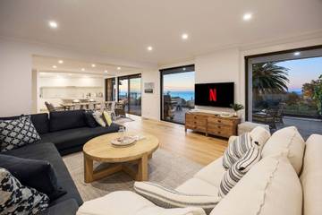 Holiday Home for 14 People in Mount Martha, Mornington Peninsula, Photo 4