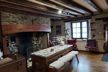 Gîte pour 9 personnes, avec jardin à Vezels-Roussy