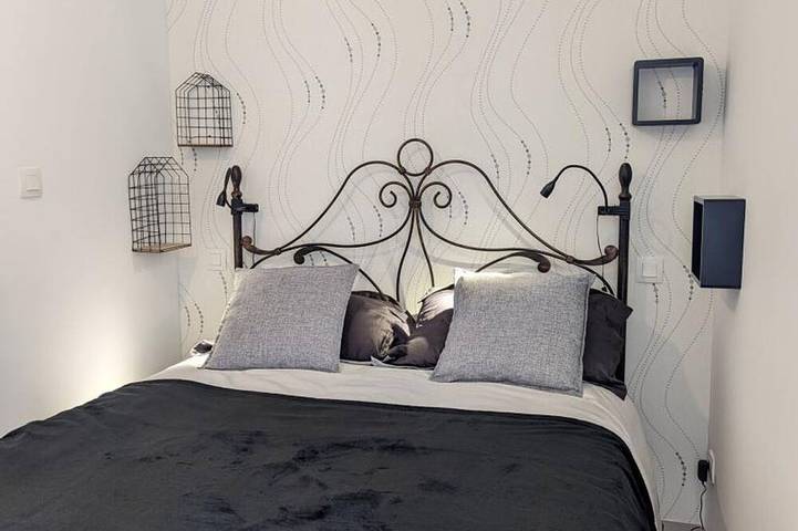 Gîte pour 6 personnes, avec jardin à Montboyer - 4