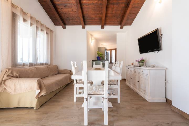 Maison de vacances "Casa Giovanna" avec terrasse privée, jardin et A/C in Is Loccis, San Giovanni Suergiu