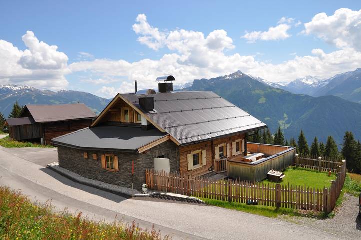 Berghütte Ahornblick mit Wlan und tollem Bergblick in Tuxer Alpen, Hippach