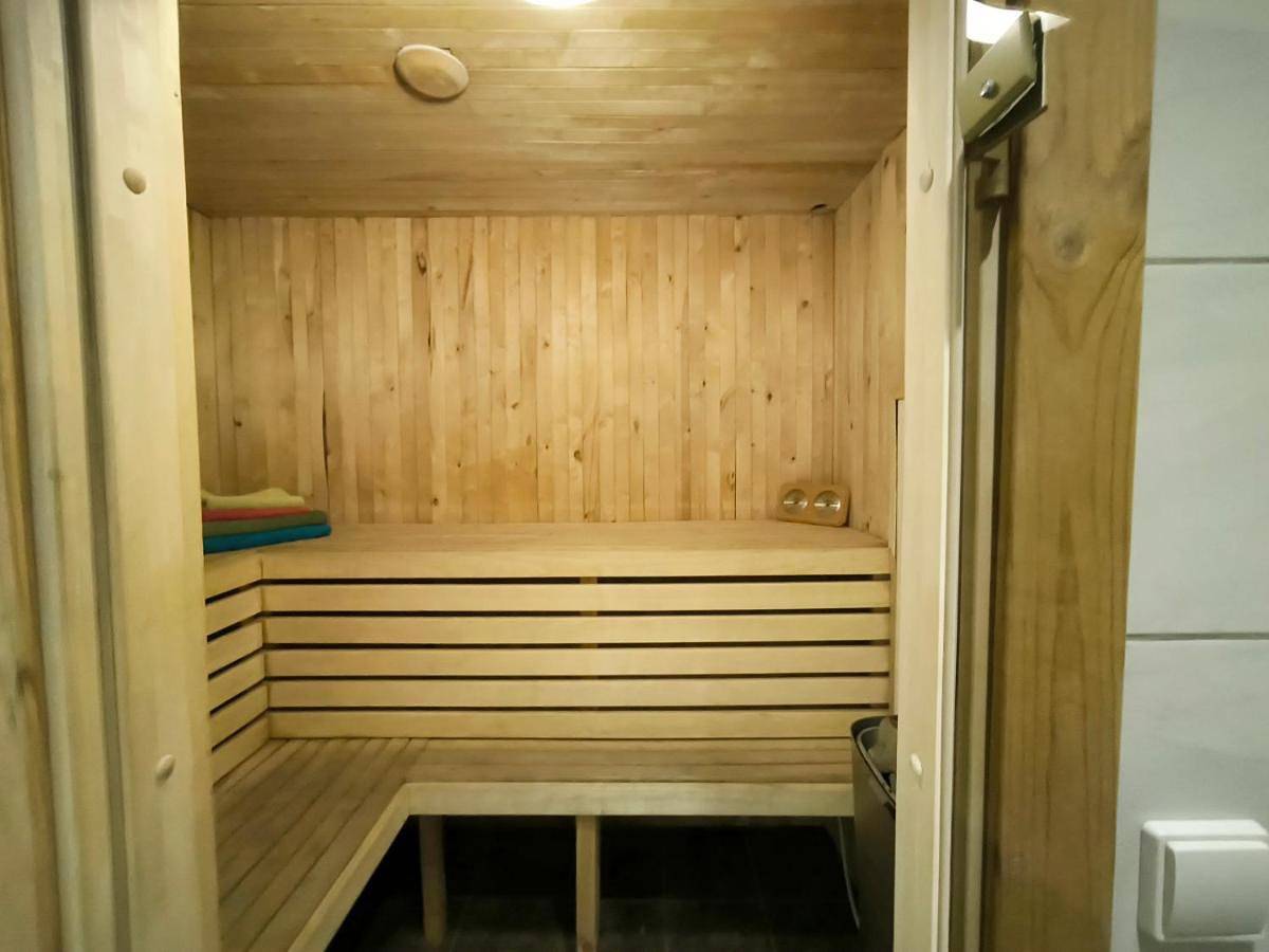 Appartement entier, Private Free Sauna & 4 bedrooms Old Town Rooftop Apartment in Vilnius, Lituanie