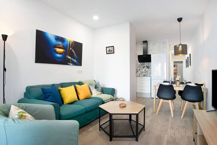 Ganze Wohnung, Ferienwohnung 'El Músico' mit Privatterrasse, Wlan und Klimaanlage in Playa Barbate, Barbate