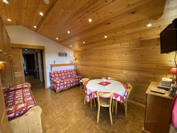 Gîte pour 5 personnes, avec Balcon dans Chinaillon - 4