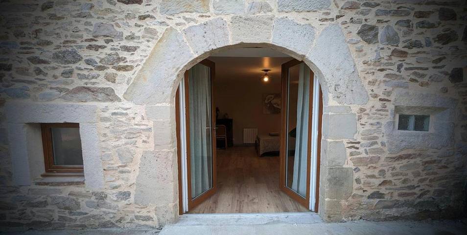 Gîte pour 2 personnes, avec jardin et piscine à Bagnac-sur-Célé - 3