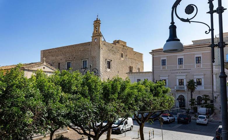 Appartamento per 2 persone, con balcone e panorama in Favara