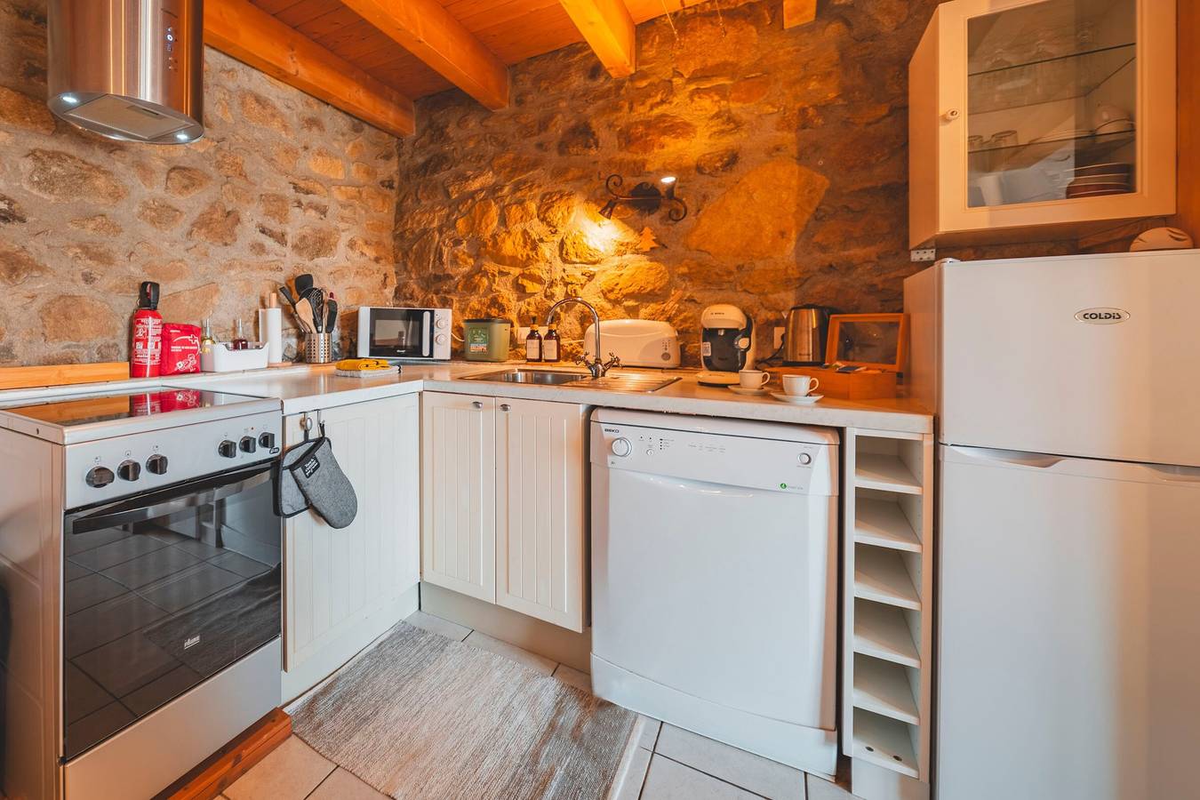 Ferienhaus 'La Grange De Cassiopée' mit Seeblick und Wlan in Les Angles, Parc naturel régional des Pyrénées catalanes