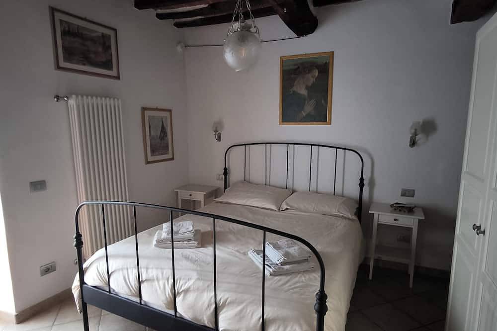 Entire apartment, Apartment Penelope in Massa Marittima, Grosseto Province