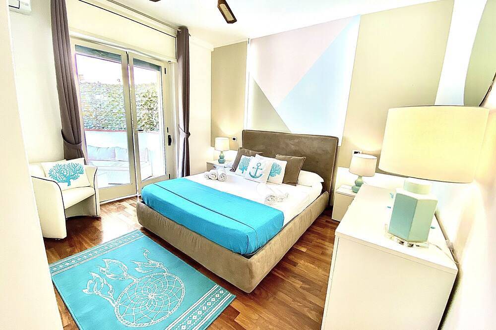 Villa Rez De Chaussée Avec 200 M De La Mer terrasse in Tropea, Province de Vibo Valentia