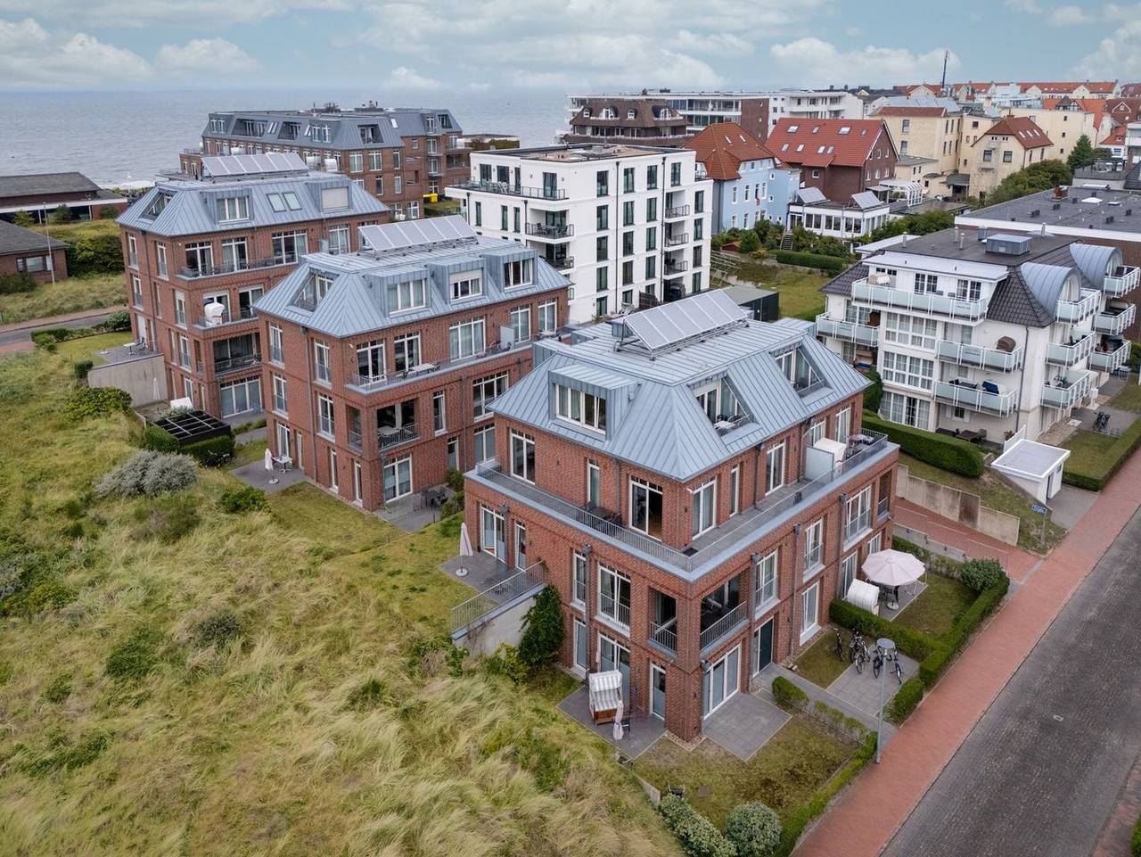 Ganze Ferienwohnung, Ferienvillen Anna Düne - Schönes 1-Zimmer-Apartment mit Terrasse nach Westen - nur 100 m zum Inselstrand! in Wangerooge
