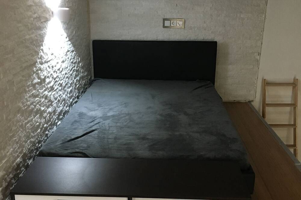 Entire apartment, Apartment with gallery in central location, Wiesbaden in Wiesbaden, Rheingau