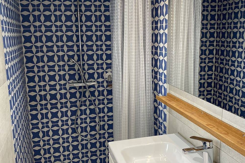 Appartement entier, Vue Imprenable Piscine Chauffee, Les Pieds Dans L'Eau in Prunete, Cervione