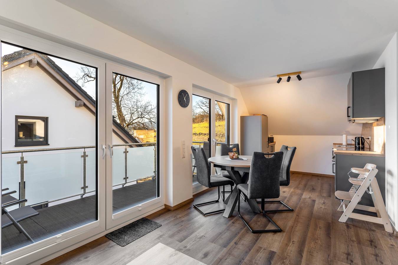 Apartamento entero, Apartamento 'Eierschale' con vistas a la montaña, balcón y Wi-Fi in Schmallenberg, Hochsauerlandkreis