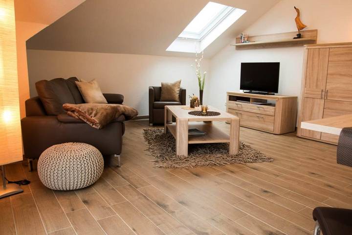 Ferienwohnung für 3 Personen, mit Terrasse und Garten sowie Ausblick