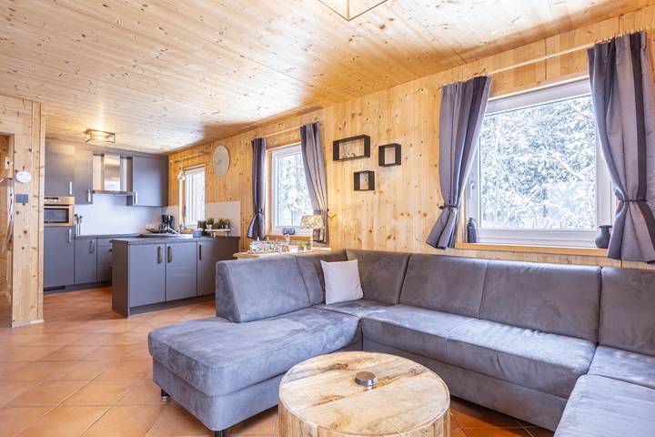 Ferienhaus für 6 Personen, mit Balkon und Terrasse sowie Garten und Sauna in Annaberg-Lungötz