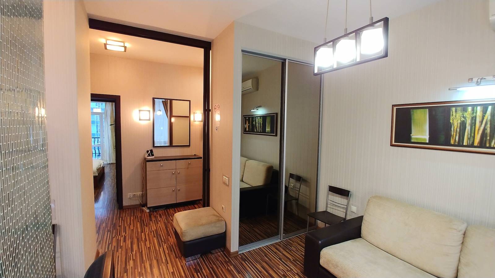 Ganze Wohnung, Eine komfortable Zweizimmerwohnung im Zentrum in Kiew, Ukraine