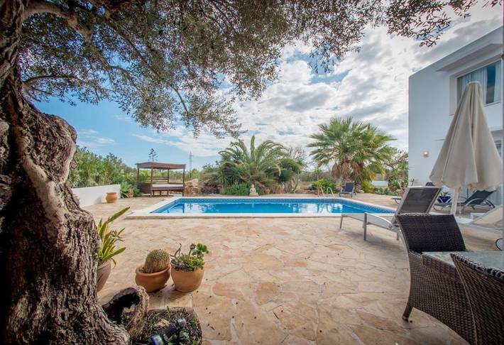 Casa rural para 6 personas, con Jacuzzi y Terraza además de Jardín y Piscina en Sant Jordi de ses Salines - 4