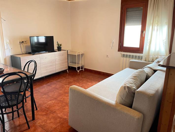 Ganze Wohnung, Apartment 'La Galera Barrios Altos' mit Bergblick, privater Terrasse und Wlan in Guadalaviar, Muela de San Juan