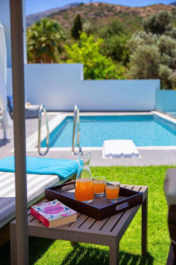 Villa für 6 Personen, mit Balkon und Terrasse sowie Garten und Pool in Bali (Kreta)