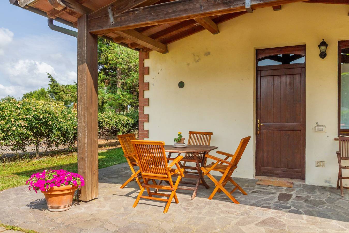 Ganze Wohnung, Ferienwohnung 'Amelia' mit Gemeinschaftspool, Wi-Fi und Klimaanlage in Grosseto, Parco Naturale della Maremma