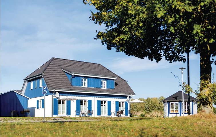 Ferienhaus für 6 Personen, mit Terrasse und Sauna in Altefähr - 2