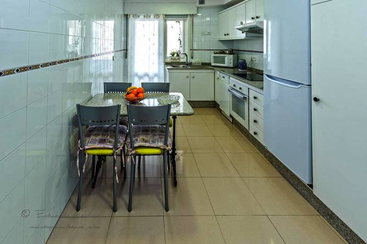 Gîte pour 4 personnes, avec balcon et vue à Noia - 3