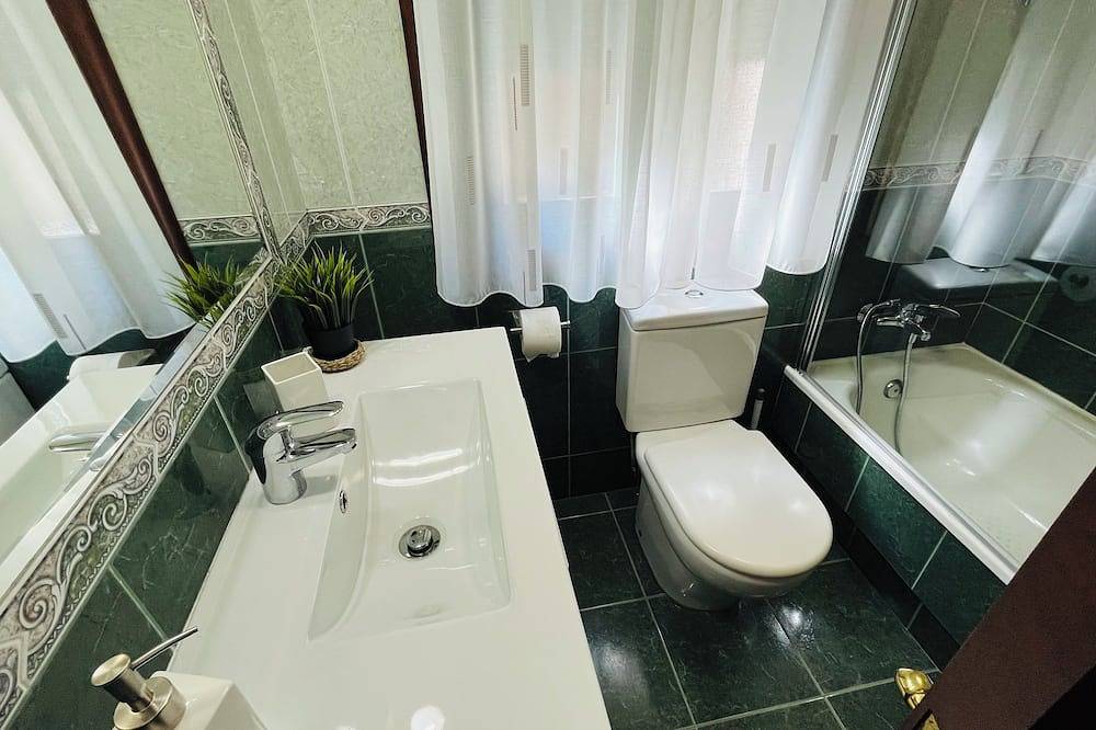 Rustic house by the beach in Poio, Rías Baixas