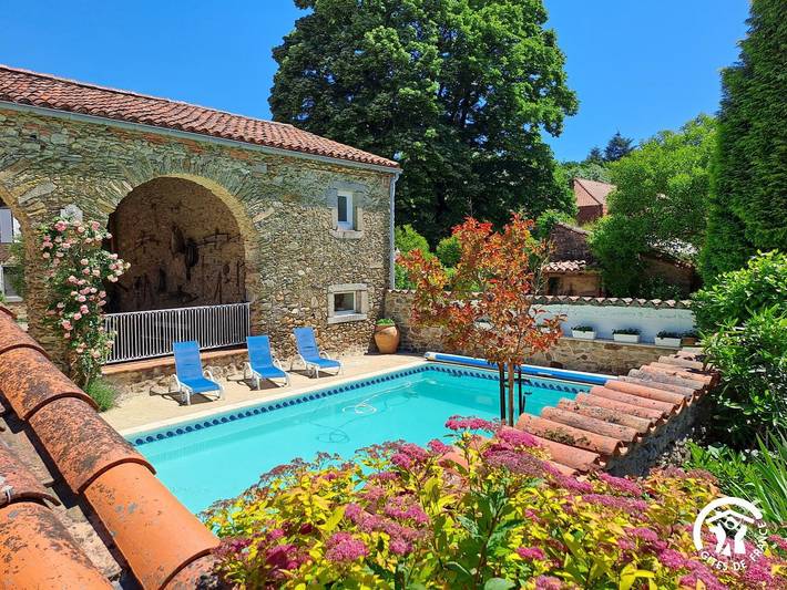 Gîte pour 3 personnes, avec piscine et terrasse dans le Tarn
