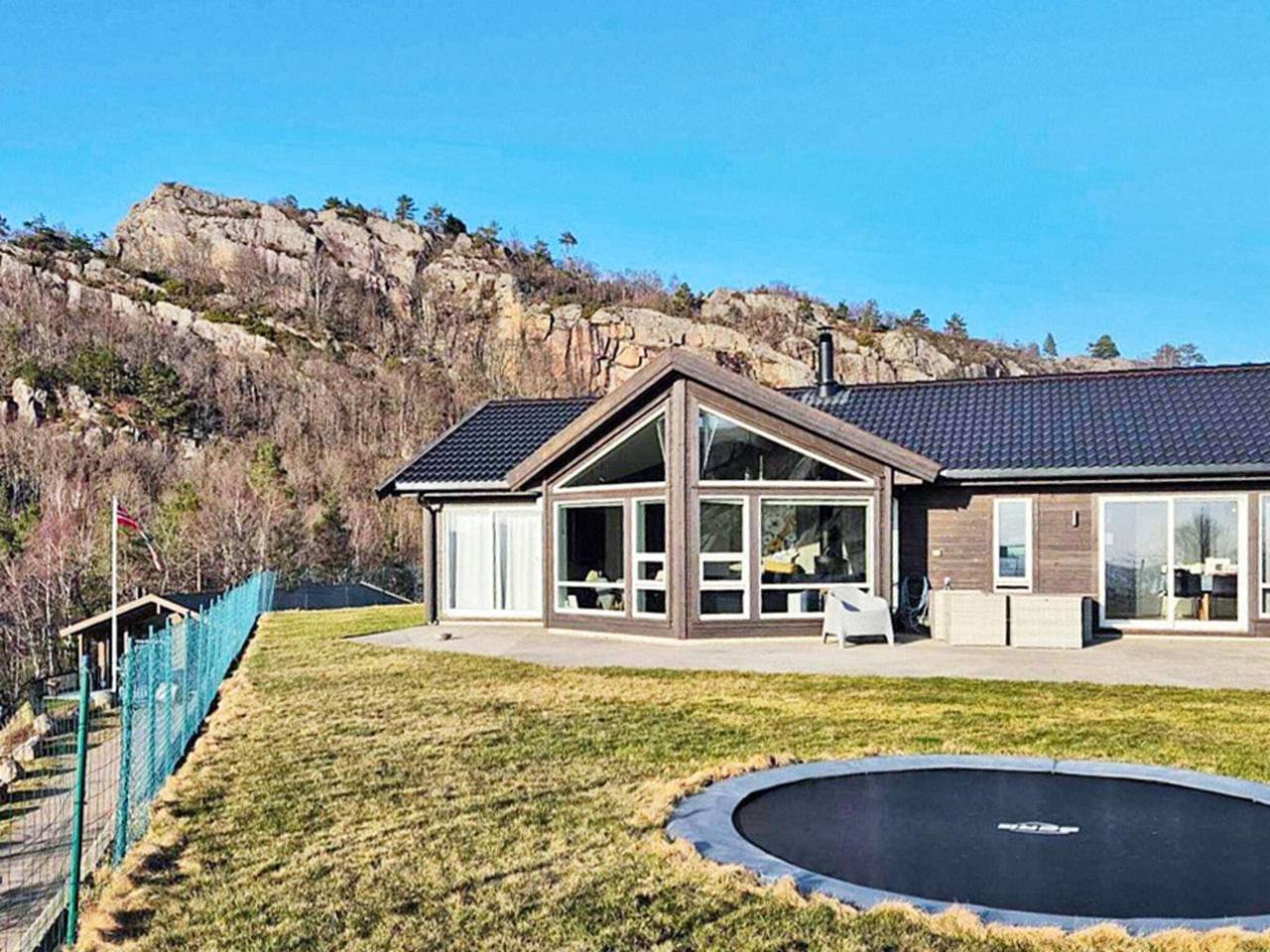 10 person ferie hjemme i Lindesnes in Lindesnes 