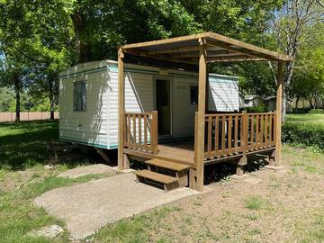 Camping pour 4 Personnes dans Domme, Périgord Noir, Photo 1