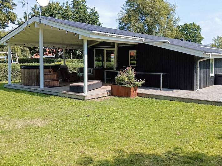 Ferienhaus für 6 Personen, mit Terrasse in Juelsminde